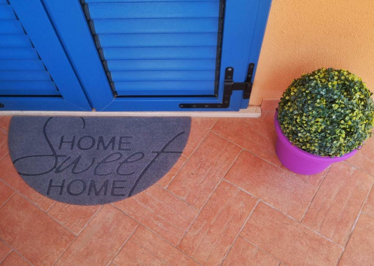 La Casa Felice Appartamenti เกีย ภายนอก รูปภาพ