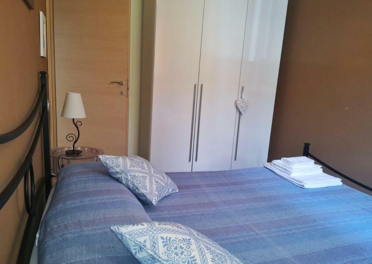 La Casa Felice Appartamenti เกีย ภายนอก รูปภาพ